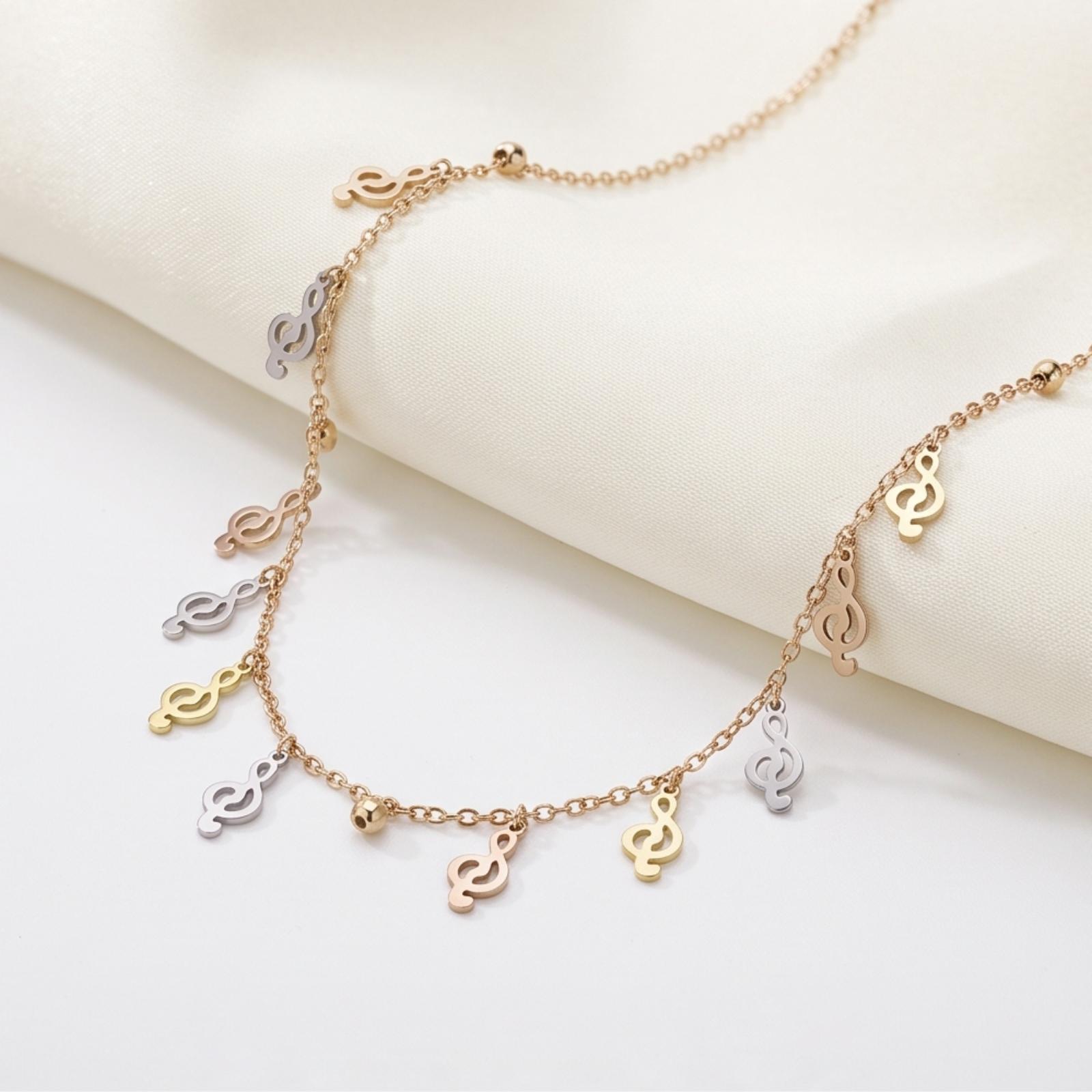 Exquisite 18K Gold Necklaces for Women Crafted to Complement Your Personal Jewellery Collection at Bafleh Jewellery - Image 4