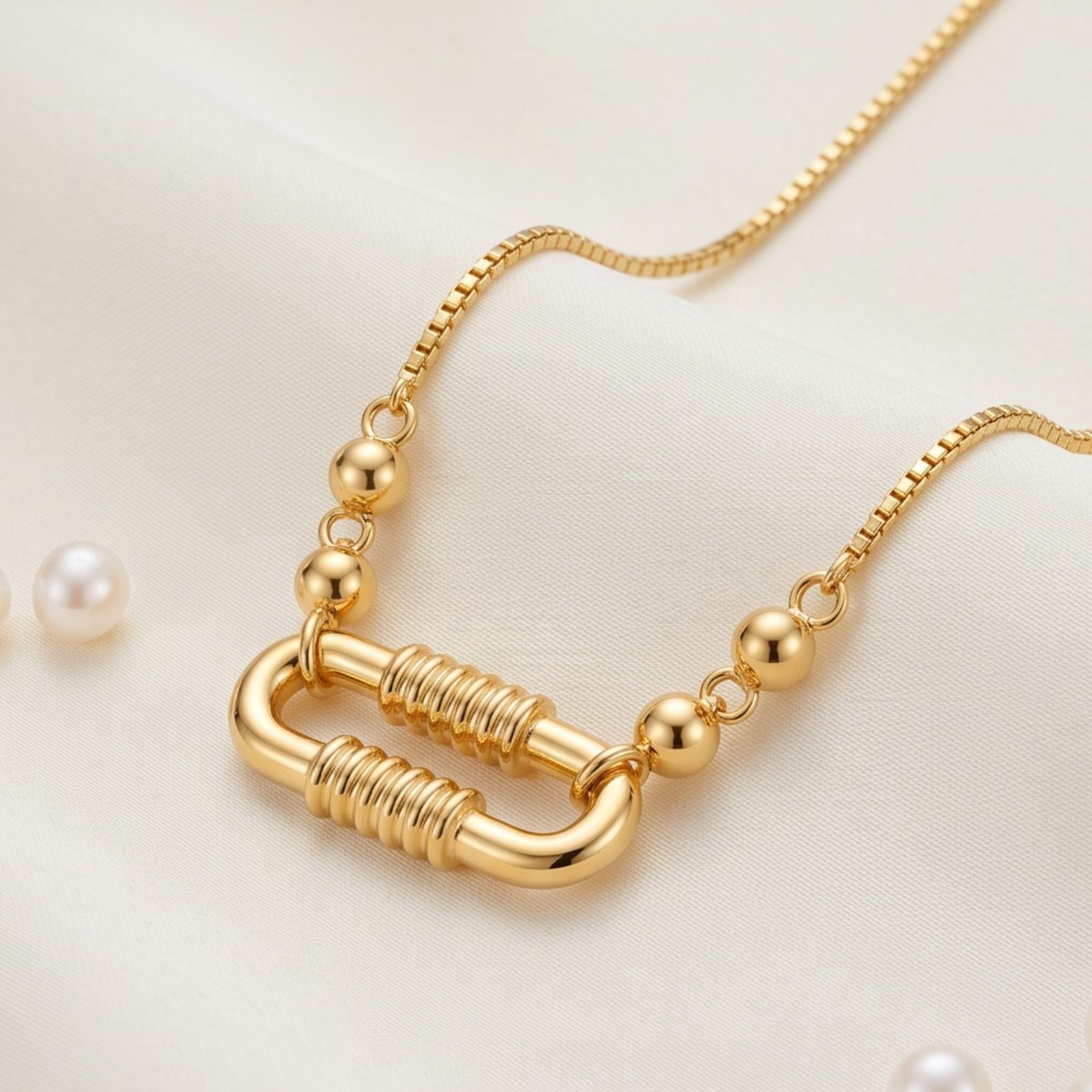 Luxury 18K Gold Necklace Collection Featuring Beautiful Designs and Refined Gold Craftsmanship at Bafleh Jewellery - Image 4