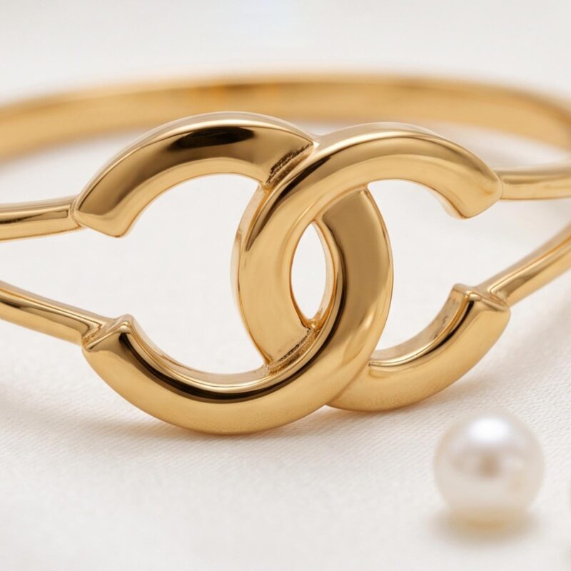 Alternative view of Sophisticated 18K Gold Ring Crafted for Modern Elegance and Timeless Beauty Available at Bafleh Jewellery