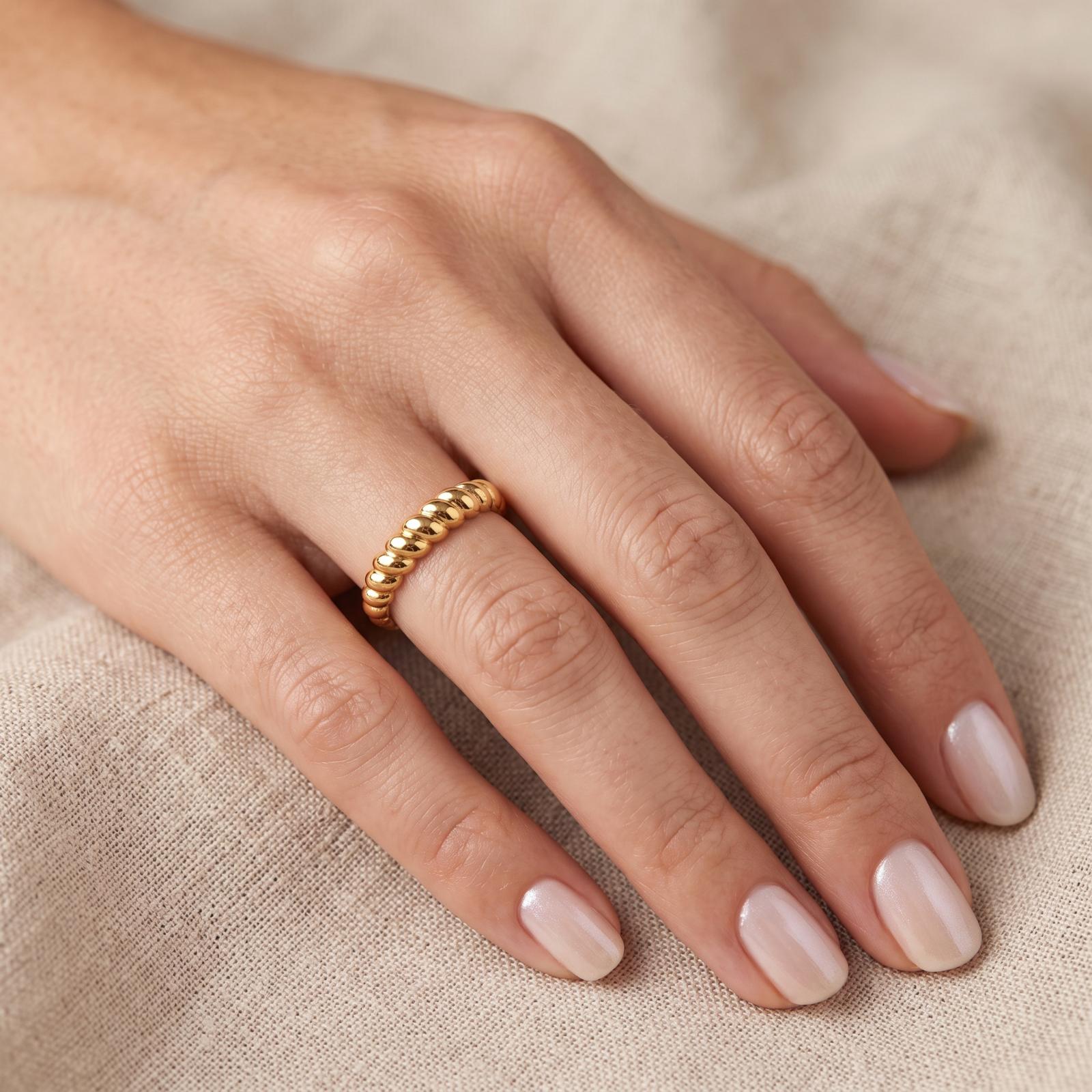 Premium 18K Gold Ring Featuring Elegant Detailing and Contemporary Jewellery Design Available at Bafleh Jewellery - Image 3