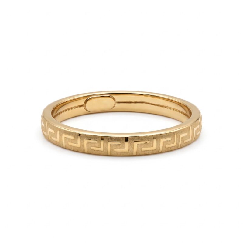 Elegant 18K Gold Ring Crafted with Timeless Beauty and Sophisticated Design Available at Bafleh Jewellery