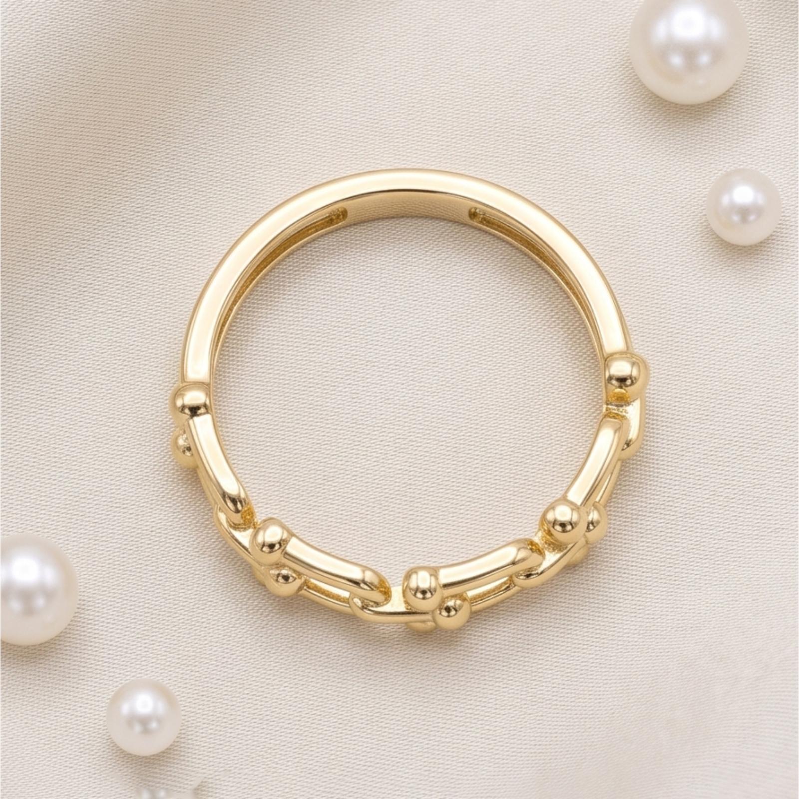 Luxury 18K Gold Ring Showcasing Fine Craftsmanship and Elegant Style for Modern Jewellery Lovers at Bafleh Jewellery - Image 6