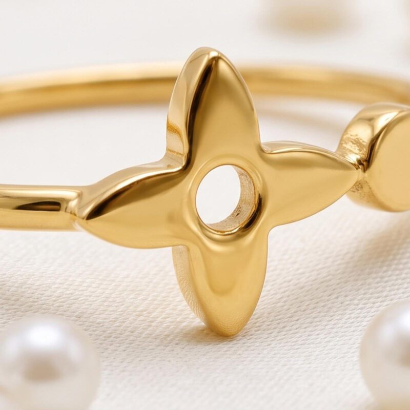 Alternative view of Premium 18K Gold Ring with Refined Detailing and Luxurious Finish Perfect for Elegant Everyday Styling at Bafleh Jewellery