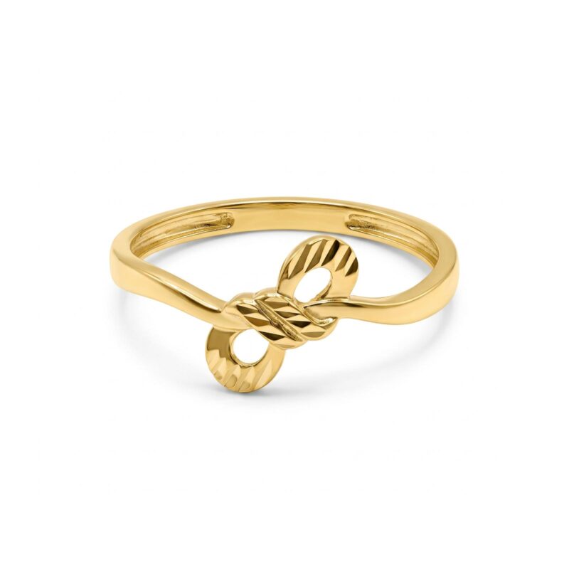 Beautiful 18K Gold Ring Crafted to Add Sophistication and Radiant Elegance to Every Special Occasion at Bafleh Jewellery