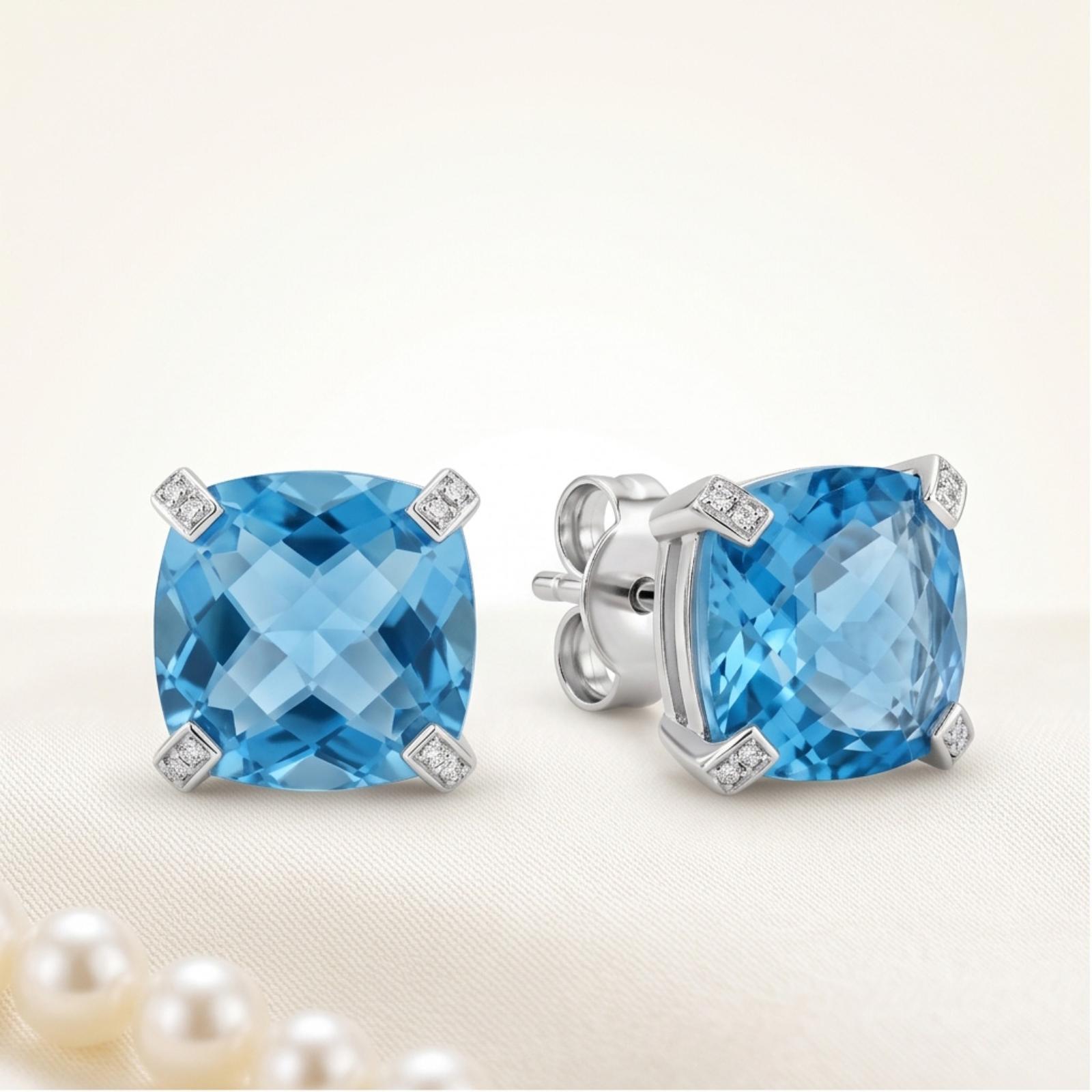 Elegant Natural Diamond Earrings in 18K Gold - Image 6