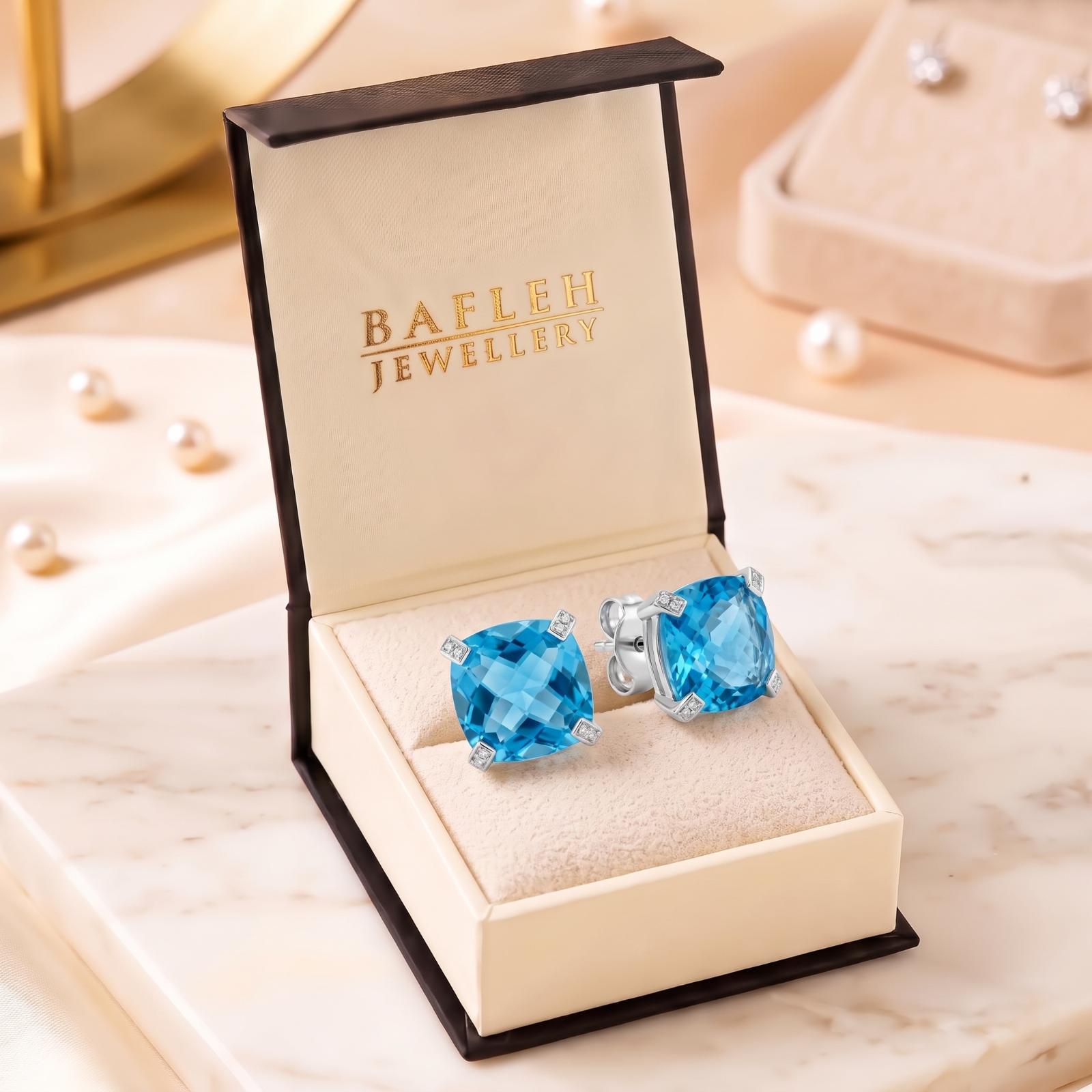 Elegant Natural Diamond Earrings in 18K Gold - Image 7