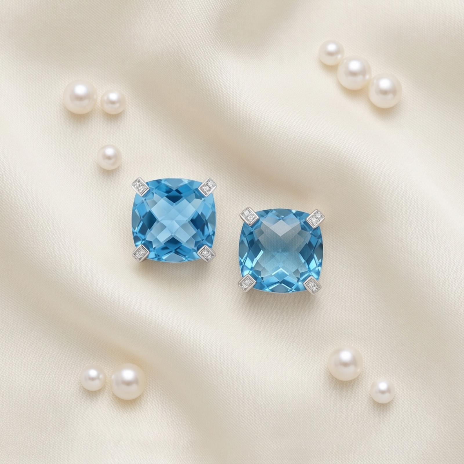 Elegant Natural Diamond Earrings in 18K Gold - Image 5