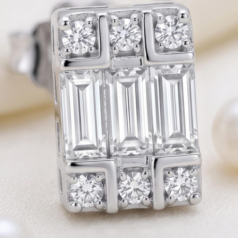 Alternative view of Luxury 18K Gold & Diamond Earrings from Bafleh Jewellery