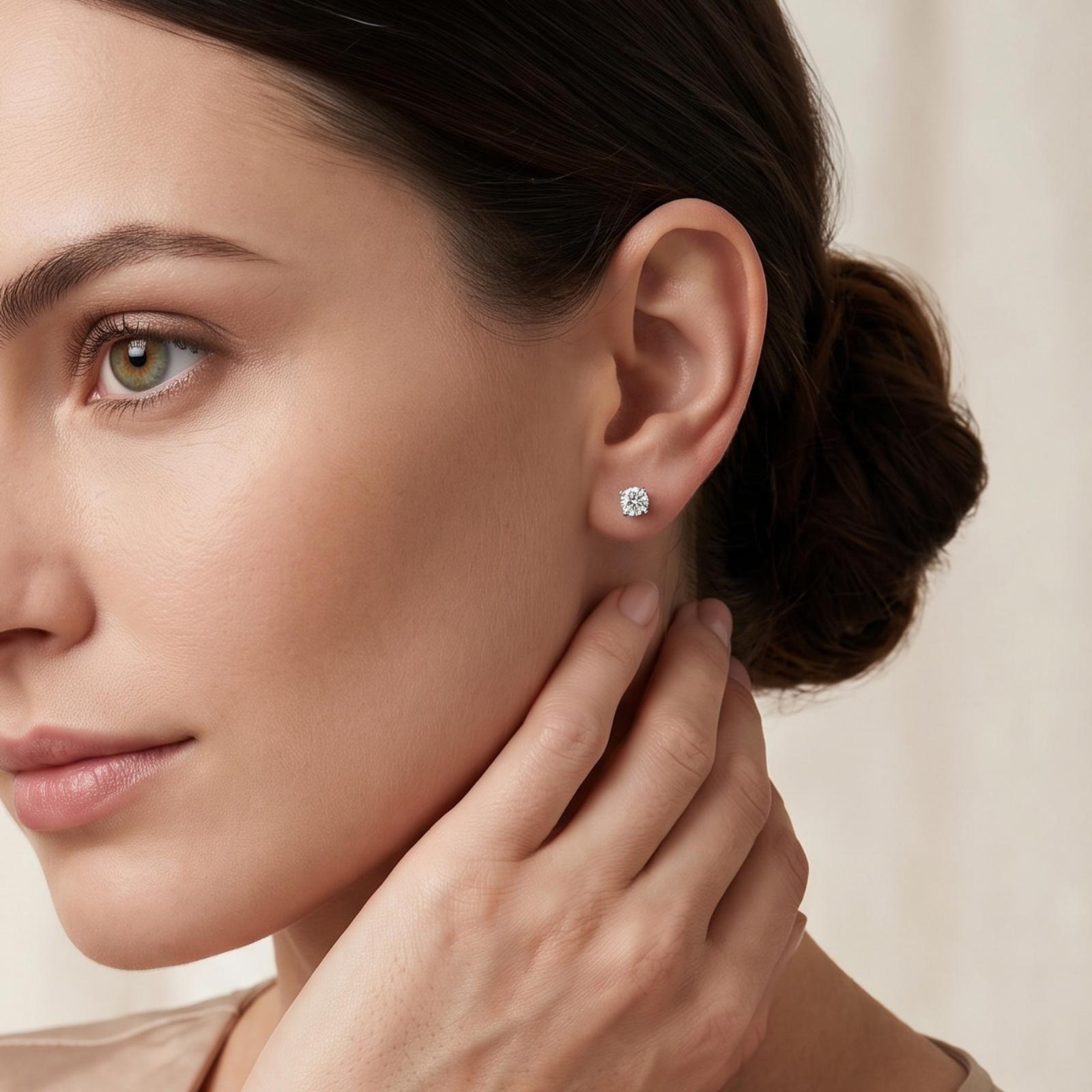 Luxury 18KT Gold & Lab Grown Diamond Earrings - Image 3