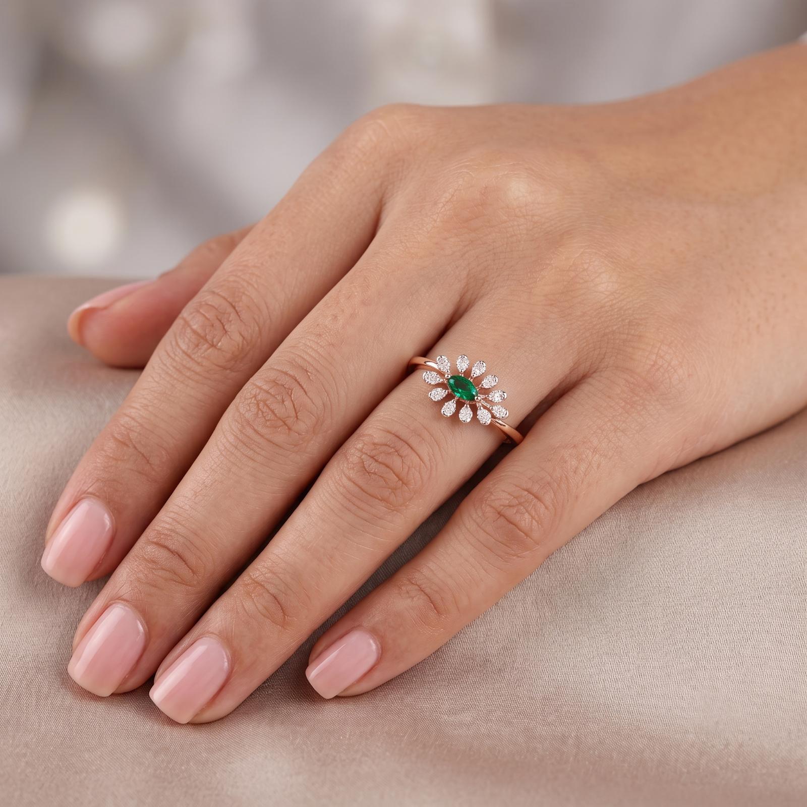 Premium Natural Emerald Diamond Ring in 18K Gold - Image 3
