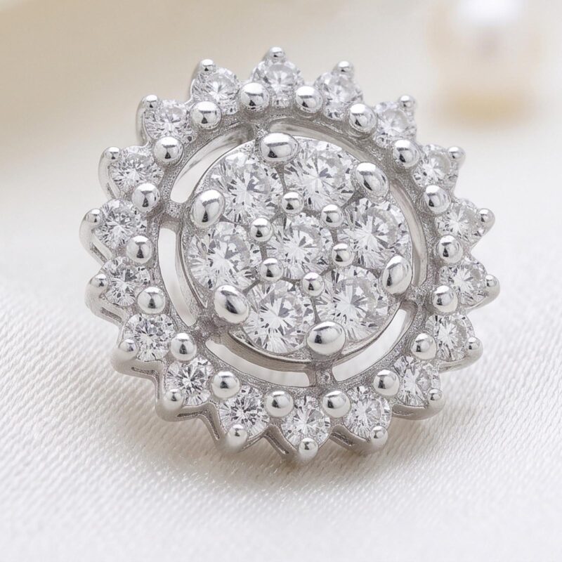 Alternative view of Elegant Natural Diamond Earrings Set in 18K Gold for Timeless Charm and Brilliant Beauty