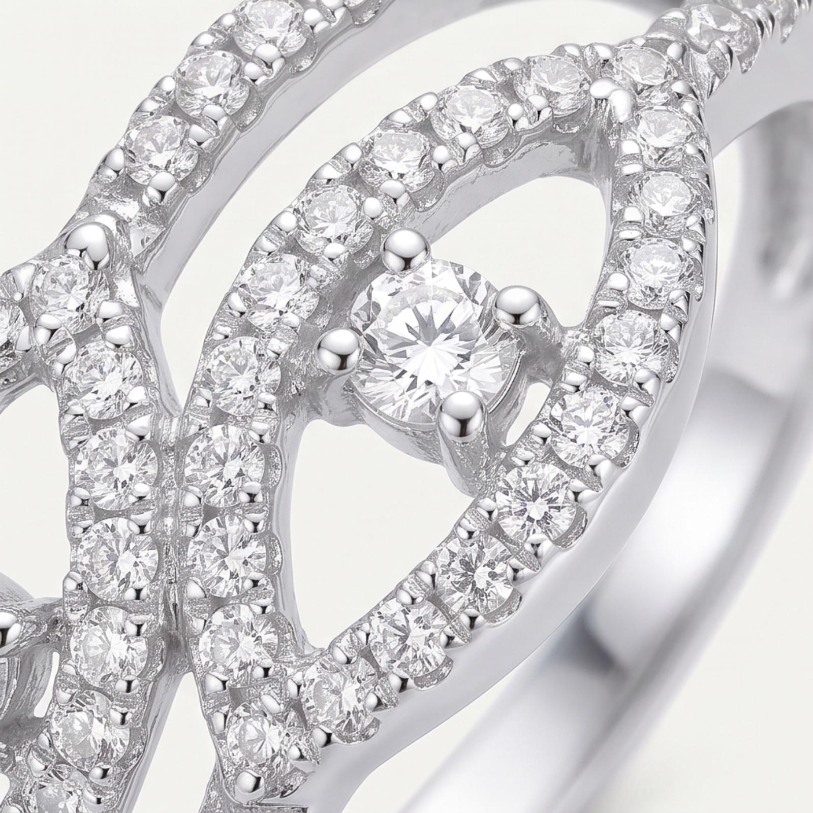 18K Gold Diamond Ring for Special Moments - Image 2