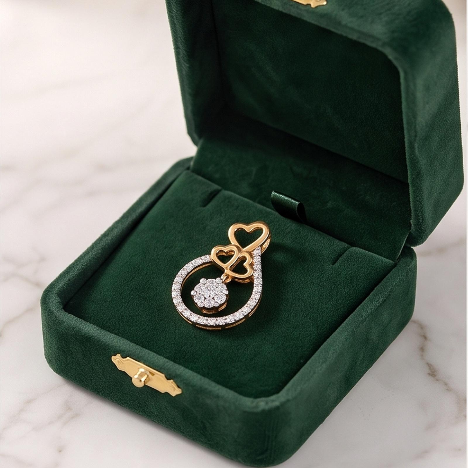 Luxury 18K Yellow Gold Heart Pendant Adorned with Natural Diamonds - Image 4